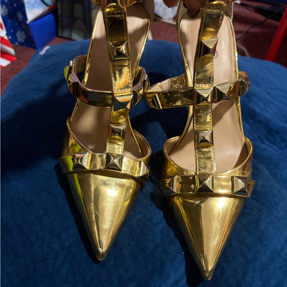 INC International Concepts Gold Pyramid Studded Heels - Picture 3 of 7
